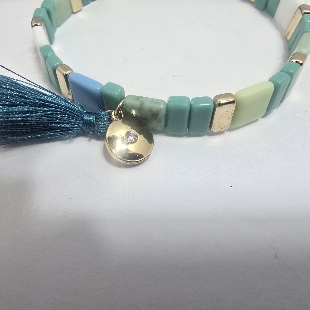 Avon Blue and Cream Beaded Bracelet with Tassel - Picture 3 of 7